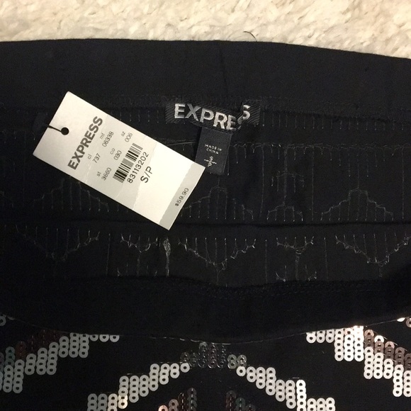 Express skirt - Picture 3 of 3